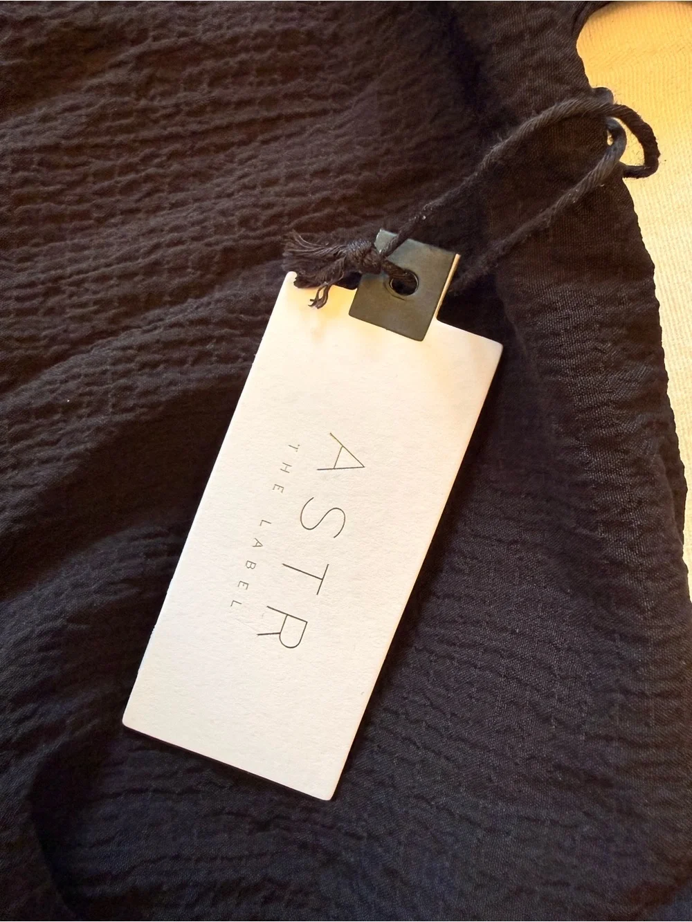 NWT! ASTR Black Textured Long-Sleeve Crop Top - Picture 2 of 6